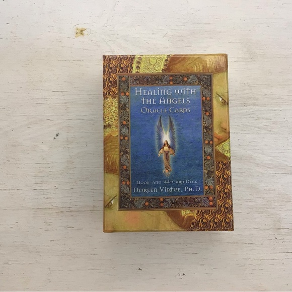 Healing With The Angels Guidebook & 44 Deck Oracle Cards by Doreen Virtue Tarot - Picture 3 of 4